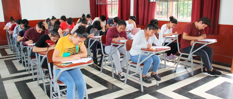 Rinden segundo examen estudiantes del Centro Preuniversitario ciclo 2019-C