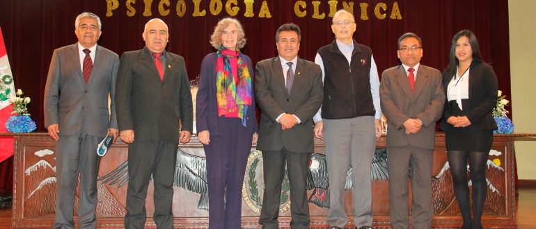 Se inaugura XIV Jornada de Psicología Clínica que cuenta con 14 expositores extranjeros