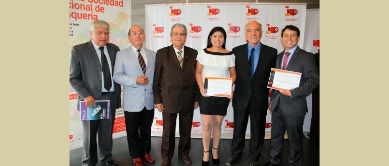 Premian a villarrealinos ganadores del concurso de tesis de Sociedad Nacional de Pesquería