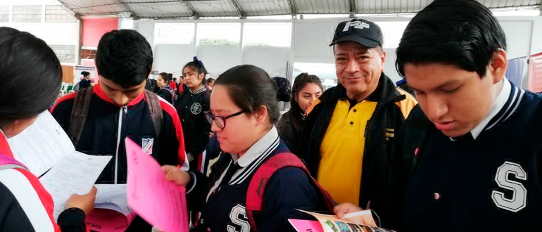 Oficina de Admisión participa en feria vocacional de colegio en San Juan de Miraflores