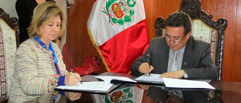 Se suscribe convenio de cooperación con universidad de Paraguay